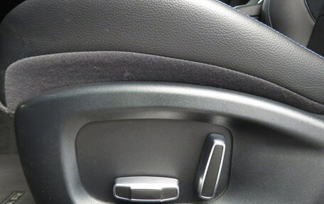 Jaguar XE I рестайлинг, 2018 год, 1 995 000 рублей, 19 фотография