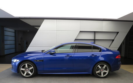 Jaguar XE I рестайлинг, 2018 год, 1 995 000 рублей, 25 фотография