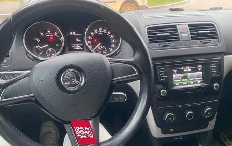 Skoda Yeti I рестайлинг, 2015 год, 920 000 рублей, 14 фотография