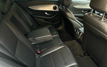 Mercedes-Benz E-Класс, 2017 год, 2 350 000 рублей, 14 фотография