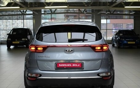 KIA Sportage IV рестайлинг, 2020 год, 2 205 000 рублей, 6 фотография