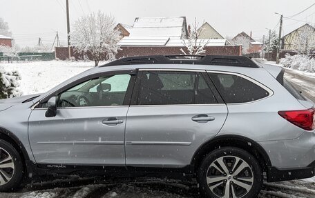 Subaru Outback IV рестайлинг, 2017 год, 2 490 000 рублей, 4 фотография