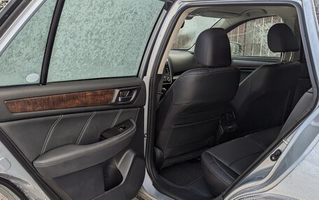 Subaru Outback IV рестайлинг, 2017 год, 2 490 000 рублей, 11 фотография