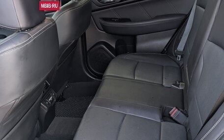 Subaru Outback IV рестайлинг, 2017 год, 2 490 000 рублей, 12 фотография