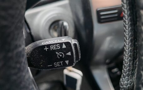 Toyota Land Cruiser Prado 120 рестайлинг, 2006 год, 1 685 000 рублей, 10 фотография