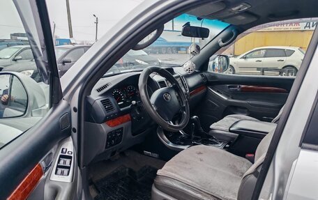 Toyota Land Cruiser Prado 120 рестайлинг, 2006 год, 1 685 000 рублей, 8 фотография