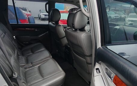 Toyota Land Cruiser Prado 120 рестайлинг, 2006 год, 1 685 000 рублей, 12 фотография