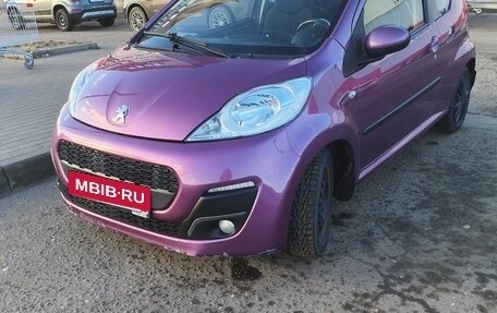 Peugeot 107 I рестайлинг, 2012 год, 499 000 рублей, 1 фотография