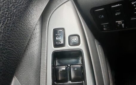 Toyota Land Cruiser Prado 120 рестайлинг, 2006 год, 1 685 000 рублей, 15 фотография