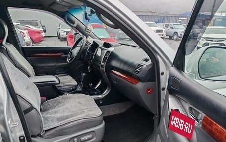 Toyota Land Cruiser Prado 120 рестайлинг, 2006 год, 1 685 000 рублей, 17 фотография