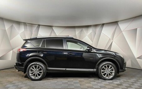 Toyota RAV4, 2018 год, 2 497 000 рублей, 5 фотография