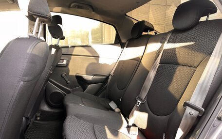 KIA Rio III рестайлинг, 2015 год, 999 000 рублей, 17 фотография