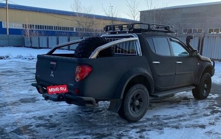 Mitsubishi L200 IV рестайлинг, 2013 год, 1 850 000 рублей, 2 фотография