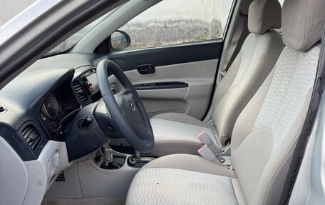 Hyundai Verna II, 2006 год, 495 000 рублей, 24 фотография