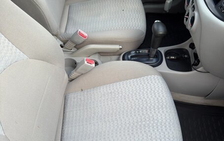 Hyundai Verna II, 2006 год, 495 000 рублей, 32 фотография