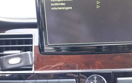 Audi A8, 2012 год, 1 700 000 рублей, 12 фотография