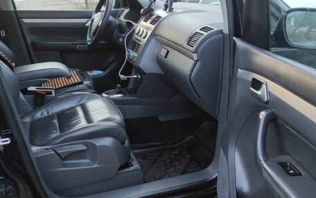 Volkswagen Touran III, 2008 год, 950 000 рублей, 8 фотография