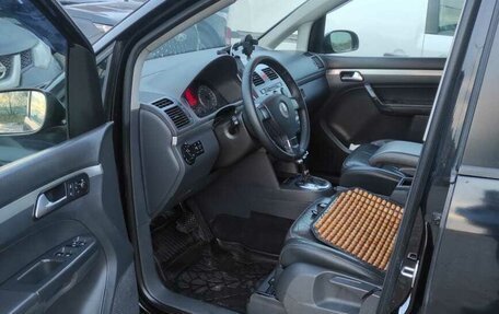 Volkswagen Touran III, 2008 год, 950 000 рублей, 7 фотография