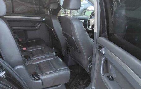 Volkswagen Touran III, 2008 год, 950 000 рублей, 10 фотография