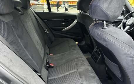 BMW 3 серия, 2018 год, 3 100 000 рублей, 16 фотография