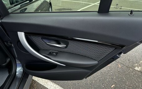 BMW 3 серия, 2018 год, 3 100 000 рублей, 21 фотография