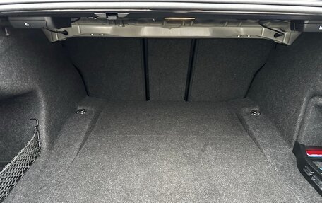 BMW 3 серия, 2018 год, 3 100 000 рублей, 24 фотография