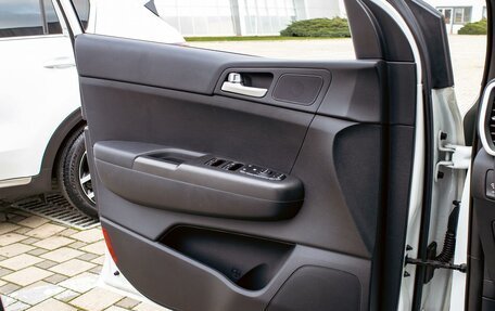 KIA Sportage IV рестайлинг, 2018 год, 1 895 000 рублей, 12 фотография