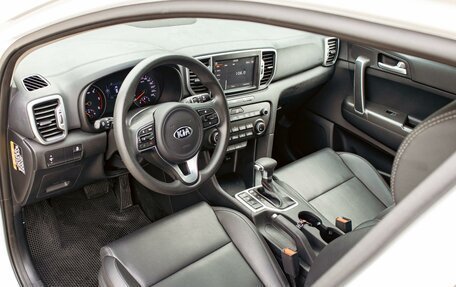 KIA Sportage IV рестайлинг, 2018 год, 1 895 000 рублей, 13 фотография