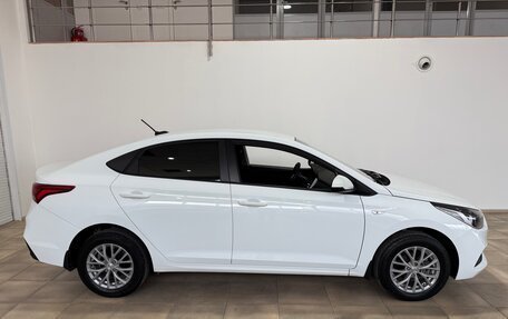 Hyundai Solaris II рестайлинг, 2017 год, 1 400 000 рублей, 7 фотография