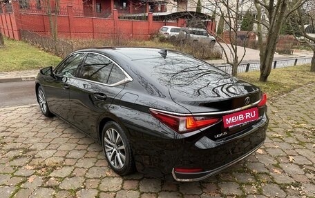 Lexus ES VII, 2019 год, 3 500 000 рублей, 5 фотография