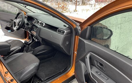 Renault Duster, 2021 год, 1 600 000 рублей, 12 фотография