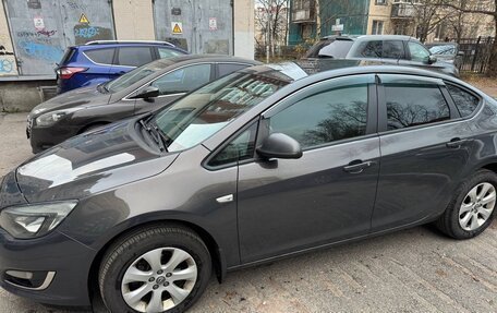 Opel Astra J, 2014 год, 850 000 рублей, 6 фотография