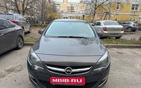 Opel Astra J, 2014 год, 850 000 рублей, 2 фотография