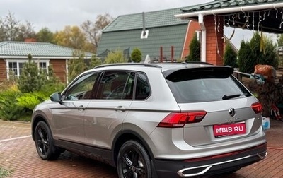 Volkswagen Tiguan II, 2021 год, 4 500 000 рублей, 1 фотография