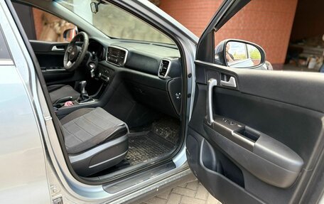 KIA Sportage IV рестайлинг, 2019 год, 1 750 000 рублей, 3 фотография