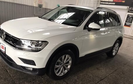 Volkswagen Tiguan II, 2020 год, 3 170 000 рублей, 2 фотография