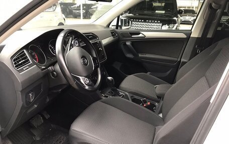 Volkswagen Tiguan II, 2020 год, 3 170 000 рублей, 10 фотография