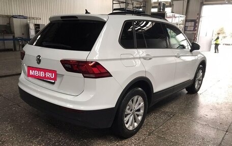 Volkswagen Tiguan II, 2020 год, 3 170 000 рублей, 3 фотография