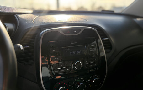 Renault Kaptur I рестайлинг, 2019 год, 1 800 000 рублей, 12 фотография