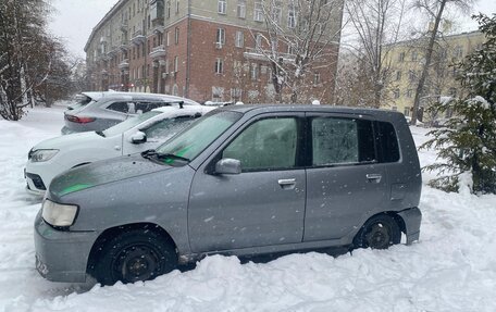 Nissan Cube II, 1998 год, 180 000 рублей, 2 фотография