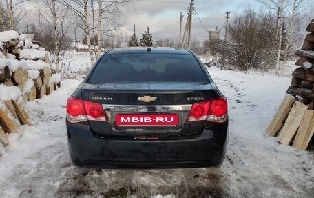 Chevrolet Cruze II, 2010 год, 575 000 рублей, 2 фотография
