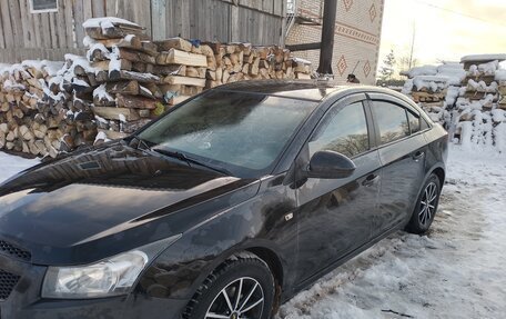 Chevrolet Cruze II, 2010 год, 575 000 рублей, 7 фотография