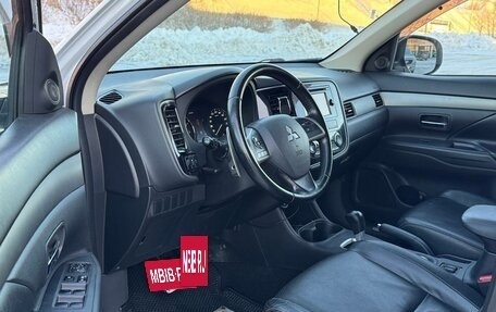 Mitsubishi Outlander III рестайлинг 3, 2012 год, 1 297 000 рублей, 14 фотография