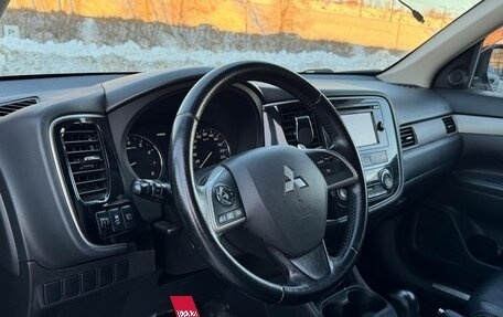 Mitsubishi Outlander III рестайлинг 3, 2012 год, 1 297 000 рублей, 15 фотография