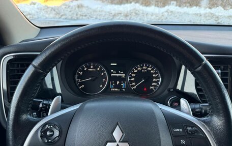 Mitsubishi Outlander III рестайлинг 3, 2012 год, 1 297 000 рублей, 20 фотография