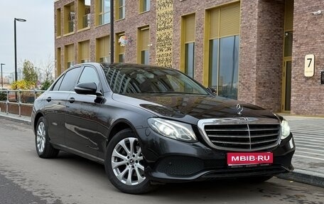 Mercedes-Benz E-Класс, 2019 год, 2 900 000 рублей, 1 фотография