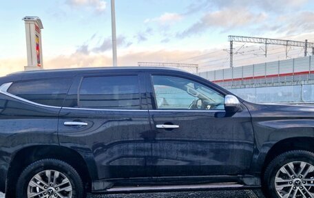 Mitsubishi Pajero Sport III рестайлинг, 2022 год, 4 500 000 рублей, 2 фотография