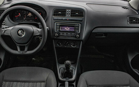 Volkswagen Polo VI (EU Market), 2018 год, 999 000 рублей, 5 фотография