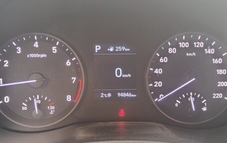 Hyundai Solaris II рестайлинг, 2018 год, 1 300 000 рублей, 10 фотография