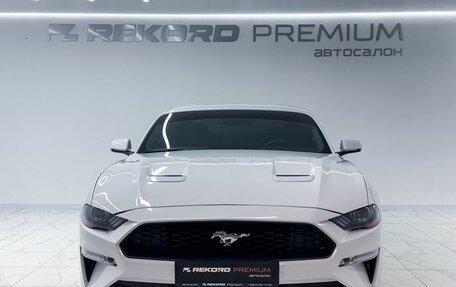 Ford Mustang VI рестайлинг, 2019 год, 3 000 000 рублей, 4 фотография